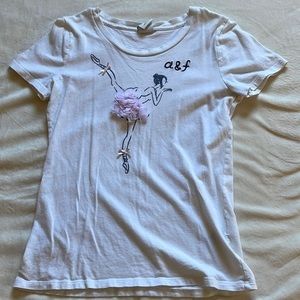 Abercrombie Kids girls white tee. Size XL